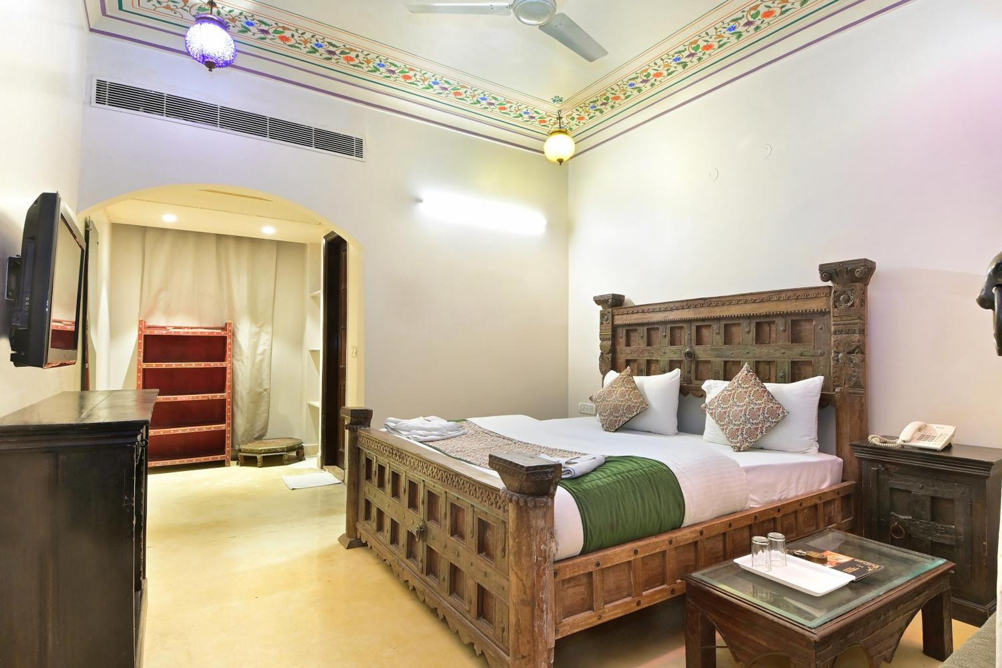 Jyoti Mahal - A Heritage - Hotel New Delhi